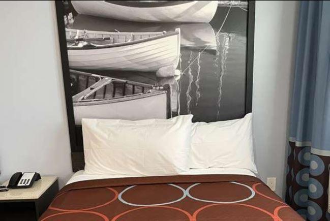 Super 8 By Wyndham Lindenhurst Extérieur photo